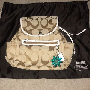 Brand New Coach backpack beige/cream